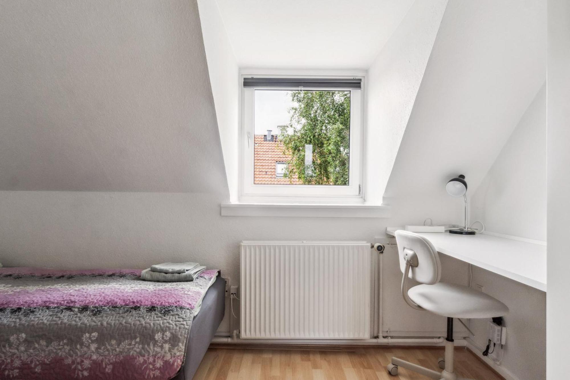 Leilighet Lovely Floor Near Airport, Metro And The